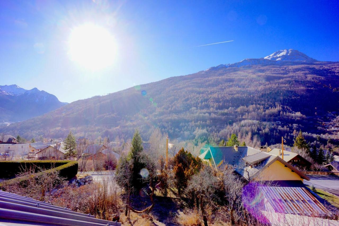 Appartement Duplex Avec Jardin Attenant Briançon Екстериор снимка